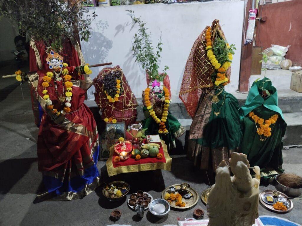 Tulsi Vivah : भारत के विभिन्न स्थानों के तुलसी विवाह पूजन फोटो 