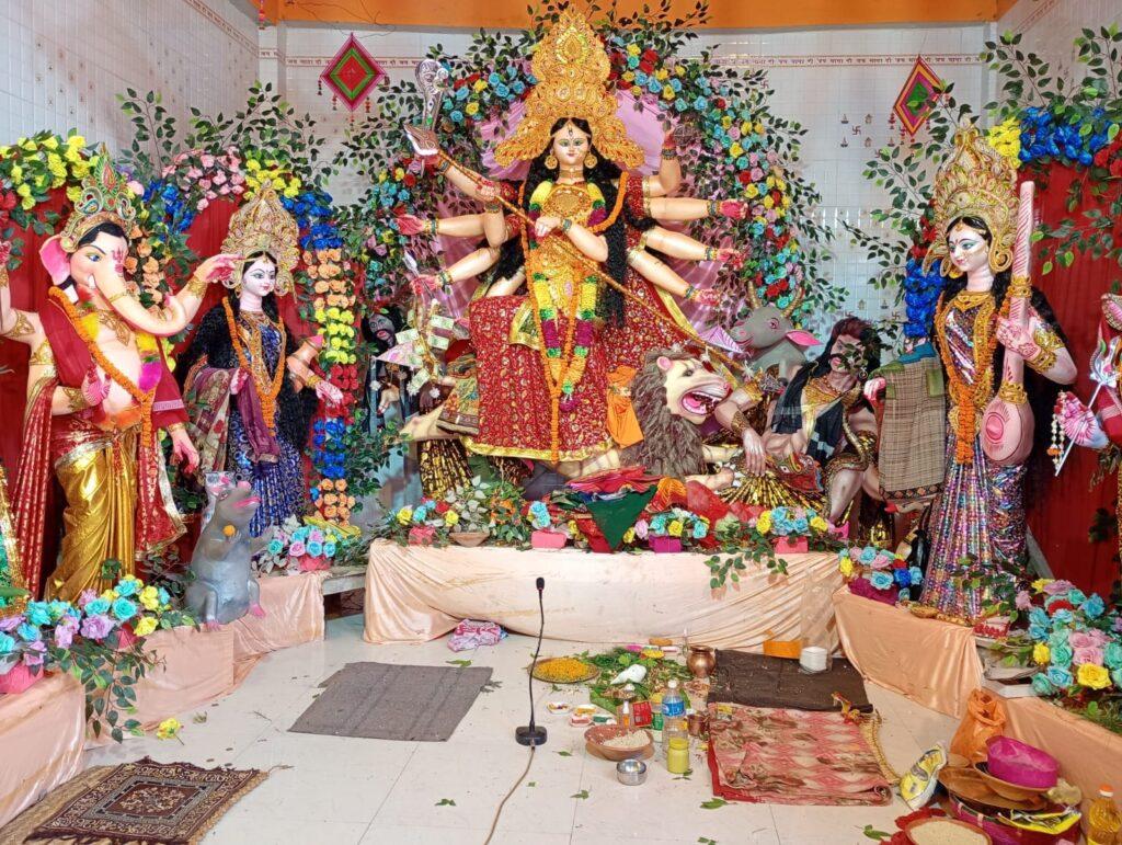 NAVRATRI DURGA PANDAL 2025: भारत के विभिन्न स्थानों के नवरात्रि दुर्गा पंडाल