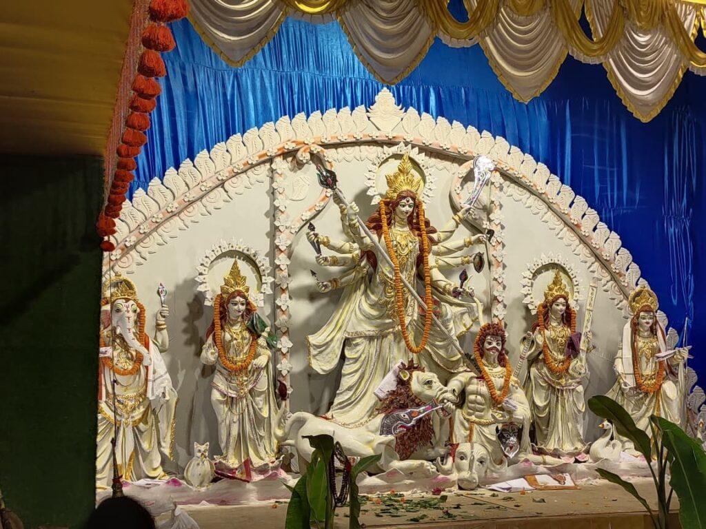 NAVRATRI DURGA PANDAL 2025: भारत के विभिन्न स्थानों के नवरात्रि दुर्गा पंडाल